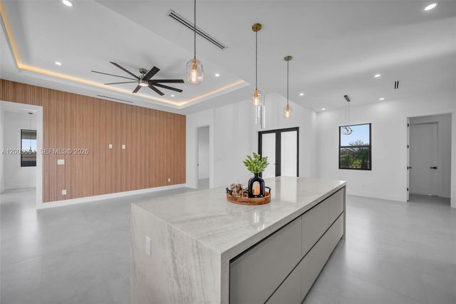 1055 Embers PKWY W, Cape Coral, FL 33993