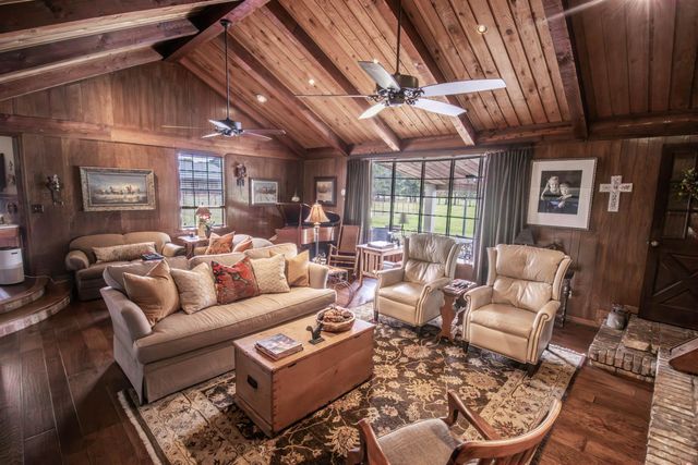 3843 FM 2199, Marshall, TX 75672