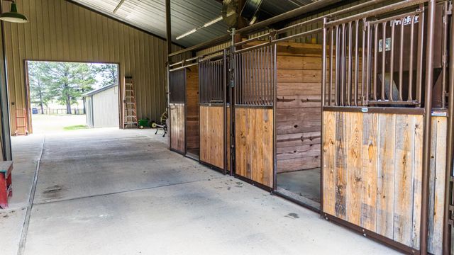 3843 FM 2199, Marshall, TX 75672