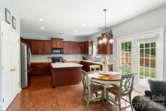 2515 Godsey Wood Drive, Charlotte, NC 28213