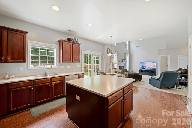 2515 Godsey Wood Drive, Charlotte, NC 28213