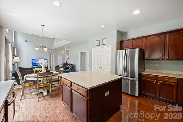 2515 Godsey Wood Drive, Charlotte, NC 28213