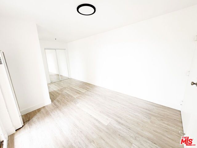2637 S Manhattan Place 8, Los Angeles, CA 90018