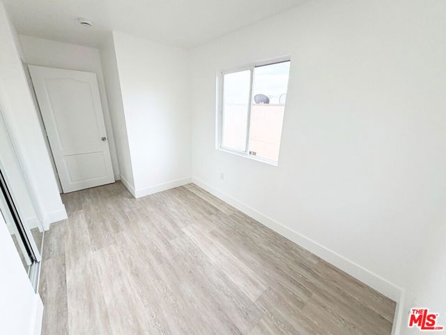 2637 S Manhattan Place 8, Los Angeles, CA 90018
