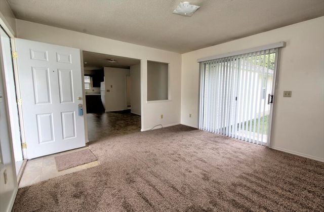 108 W Robberson Street, Willard, MO 65781