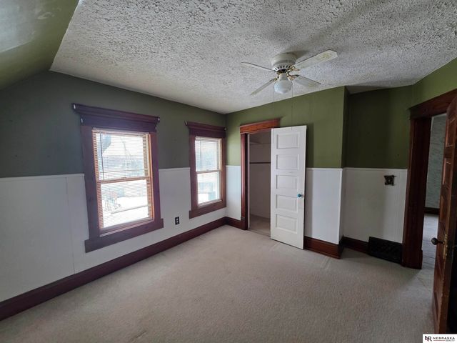 1175 N Locust Street, Wahoo, NE 68066