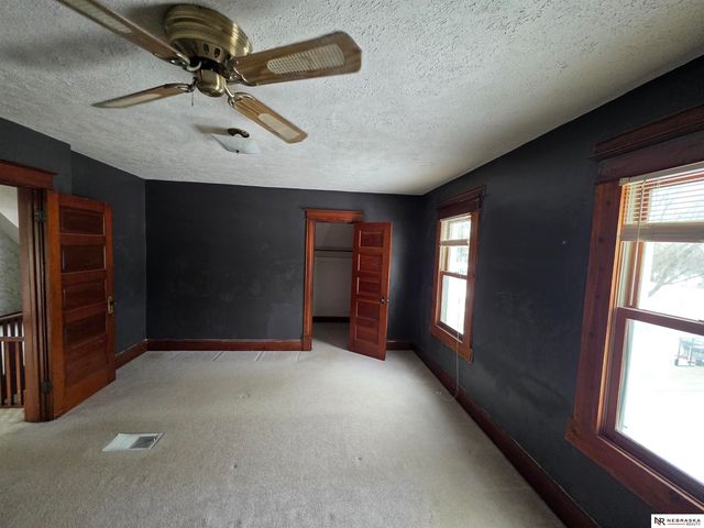 1175 N Locust Street, Wahoo, NE 68066