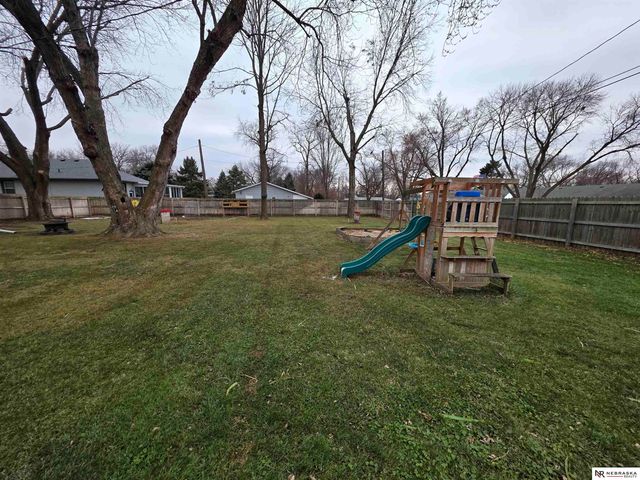 1175 N Locust Street, Wahoo, NE 68066