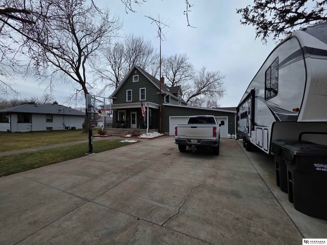 1175 N Locust Street, Wahoo, NE 68066