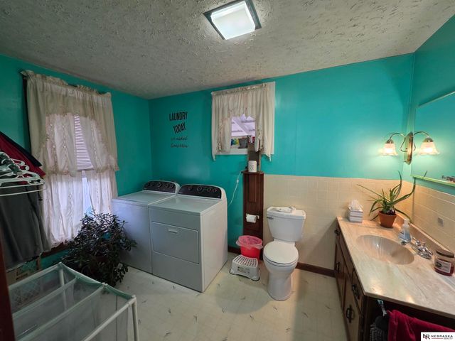 1175 N Locust Street, Wahoo, NE 68066