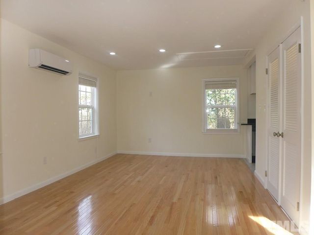 512 N Greensboro Street, Carrboro, NC 27510