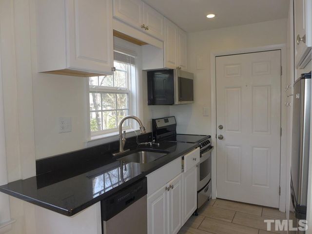 512 N Greensboro Street, Carrboro, NC 27510