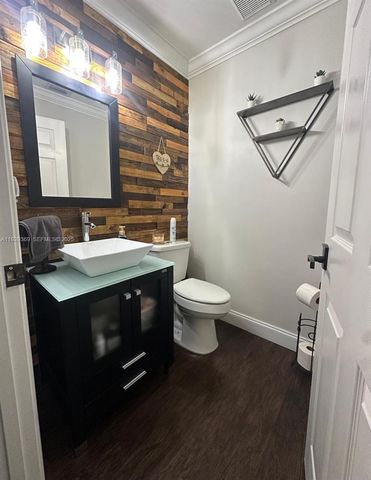 18365 NW 21st St, Pembroke Pines, FL 33029