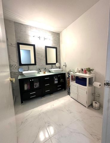 18365 NW 21st St, Pembroke Pines, FL 33029