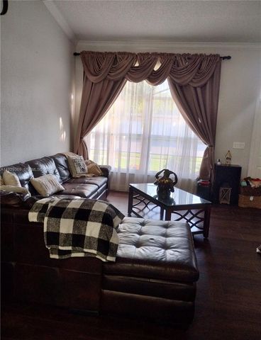 18365 NW 21st St, Pembroke Pines, FL 33029