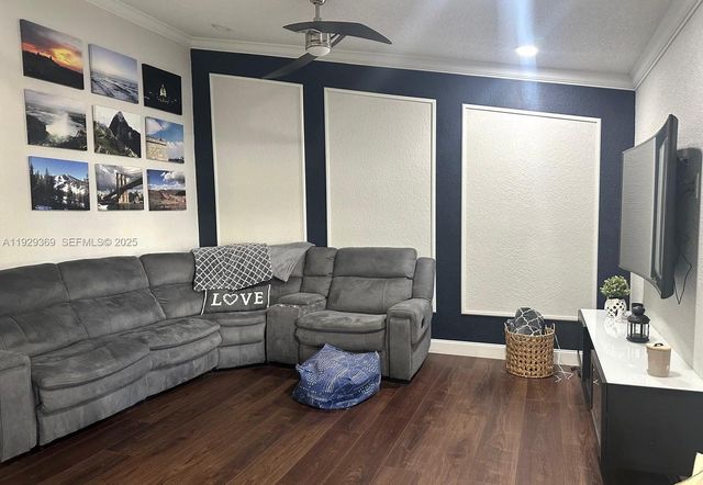 18365 NW 21st St, Pembroke Pines, FL 33029