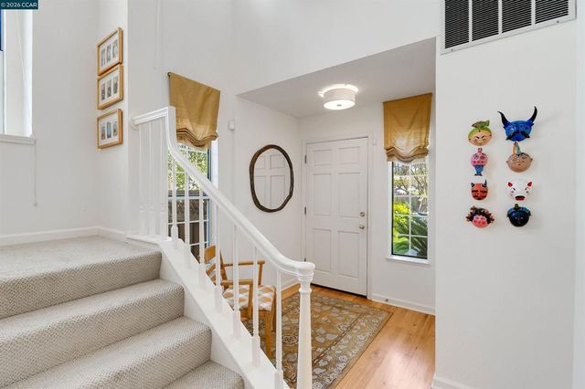 408 Fraga Ct, Martinez, CA 94553