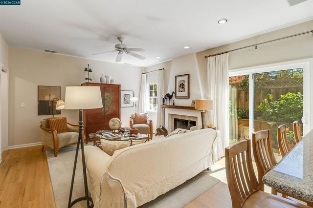 408 Fraga Ct, Martinez, CA 94553