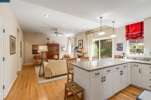 408 Fraga Ct, Martinez, CA 94553