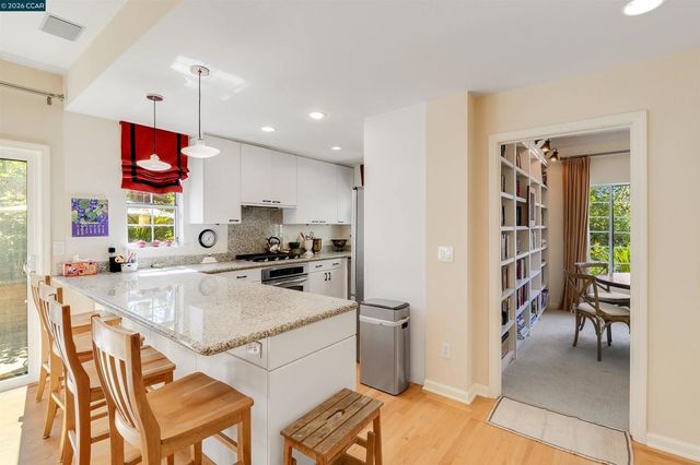 408 Fraga Ct, Martinez, CA 94553