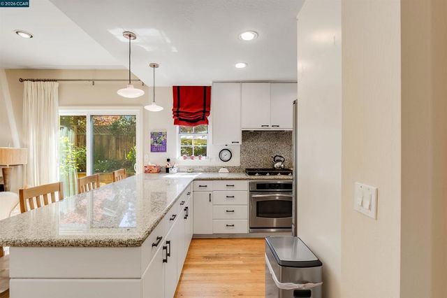 408 Fraga Ct, Martinez, CA 94553