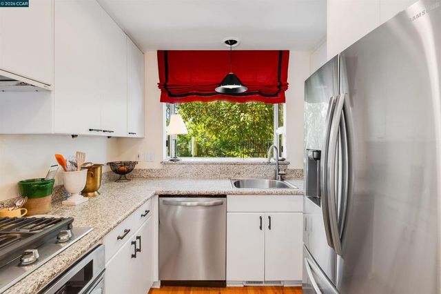 408 Fraga Ct, Martinez, CA 94553