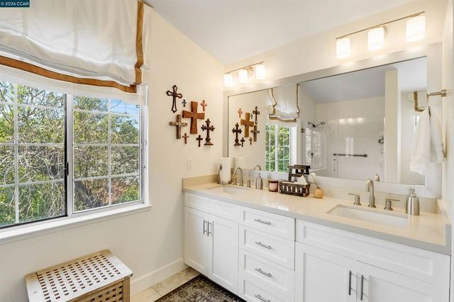 408 Fraga Ct, Martinez, CA 94553