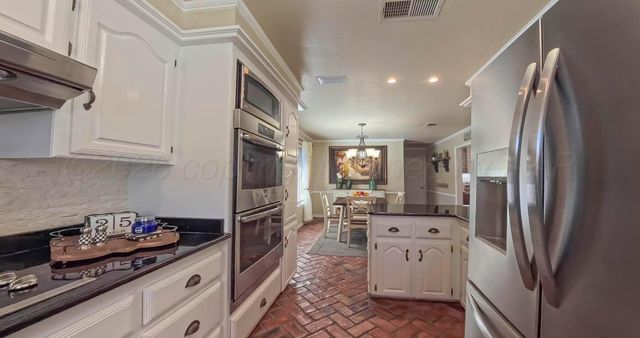 6414 Mooregate Drive, Amarillo, TX 79109