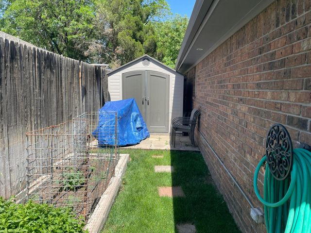 6414 Mooregate Drive, Amarillo, TX 79109
