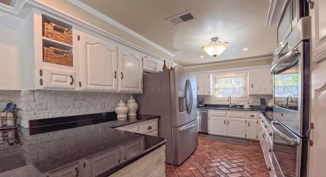 6414 Mooregate Drive, Amarillo, TX 79109