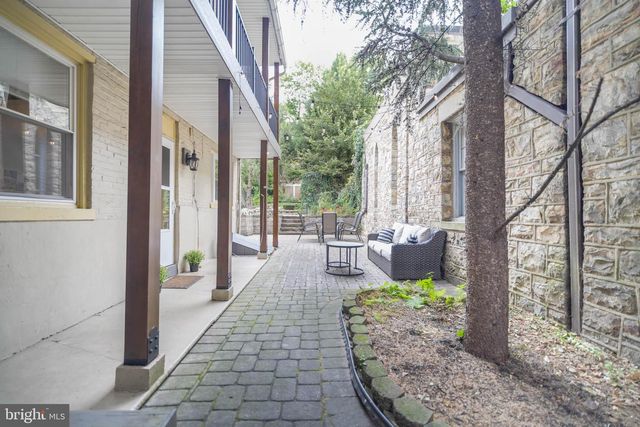 125 E 3RD ST, Lewistown, PA 17044