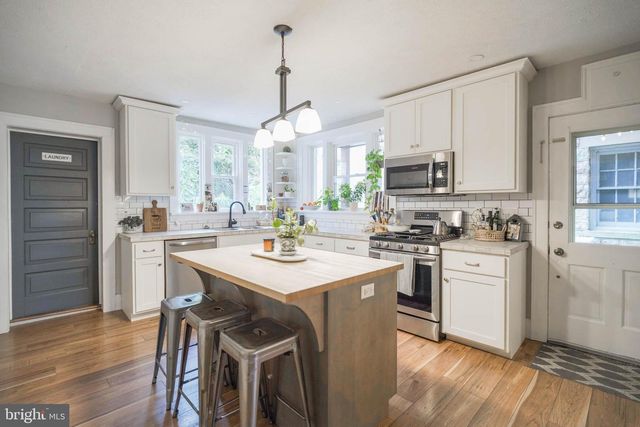 125 E 3RD ST, Lewistown, PA 17044