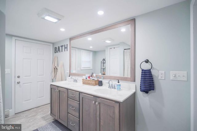 125 E 3RD ST, Lewistown, PA 17044