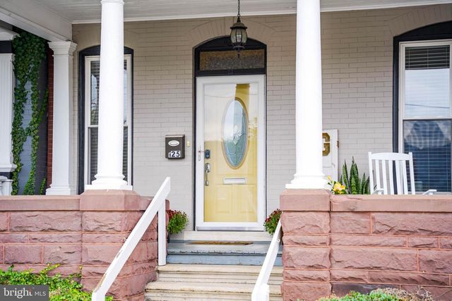 125 E 3RD ST, Lewistown, PA 17044