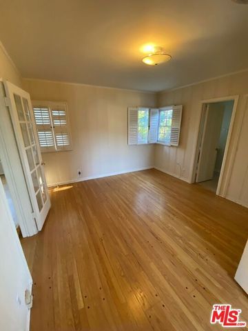 4160 Holly Knoll Drive, Los Angeles, CA 90027