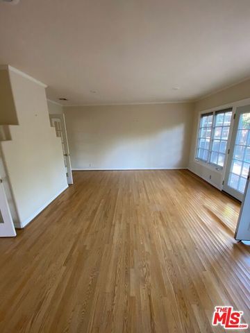 4160 Holly Knoll Drive, Los Angeles, CA 90027