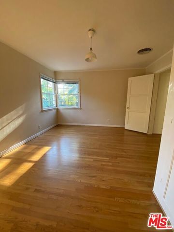 4160 Holly Knoll Drive, Los Angeles, CA 90027