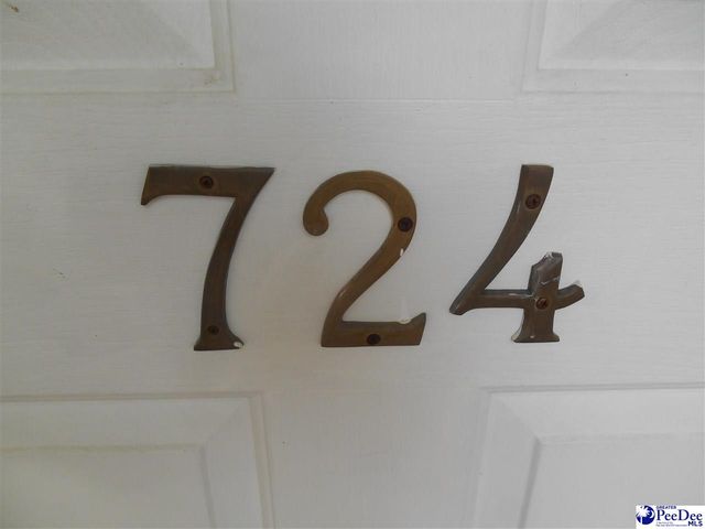 724 Aster, Florence, SC 29501