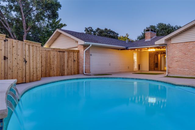 12311 Cedar Bend Drive, Dallas, TX 75244