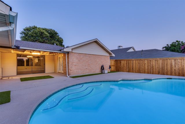 12311 Cedar Bend Drive, Dallas, TX 75244