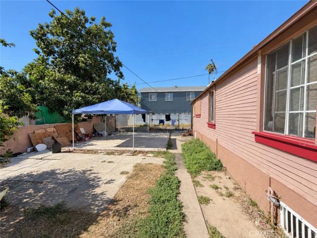 1457 W 37th Dr, Los Angeles, CA 90018