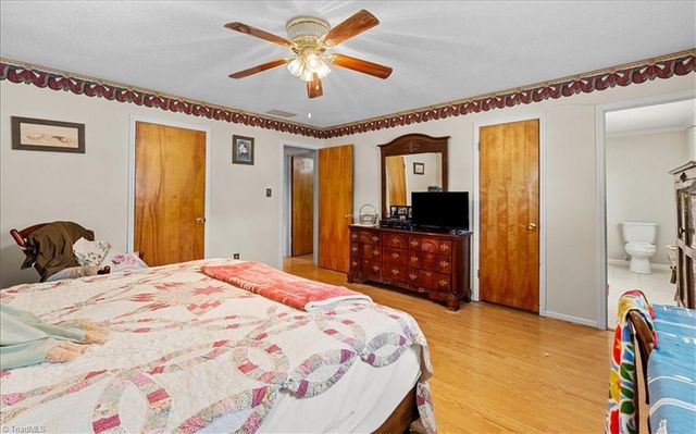 2250 Willow Bend Drive, Kernersville, NC 27284