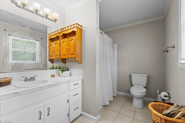 2250 Willow Bend Drive, Kernersville, NC 27284