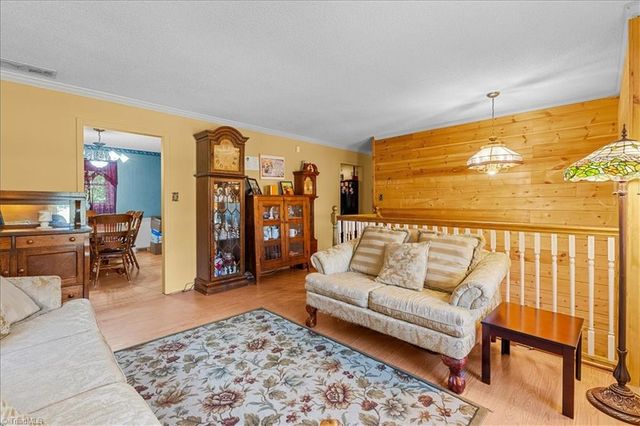 2250 Willow Bend Drive, Kernersville, NC 27284