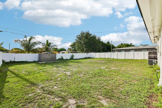 1200 NW 19TH Avenue, Fort Lauderdale, FL 33311