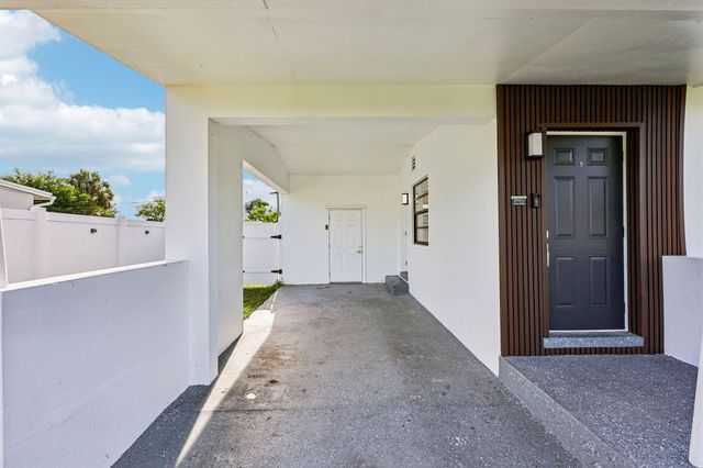 1200 NW 19TH Avenue, Fort Lauderdale, FL 33311