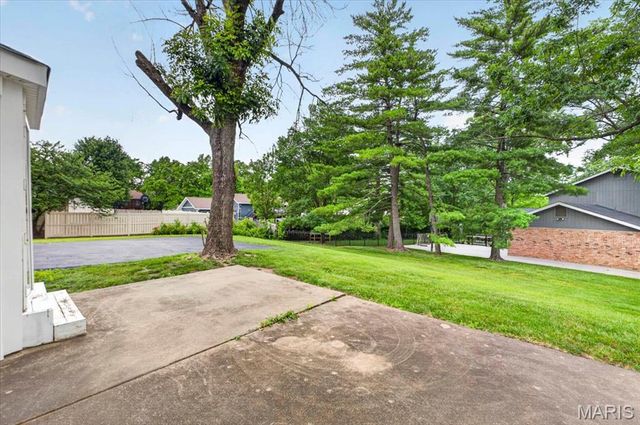 14529 Brittania Drive, Chesterfield, MO 63017