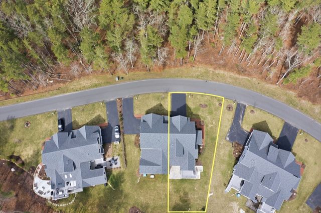 20 Split Rock Ln, Mattapoisett, MA 02739