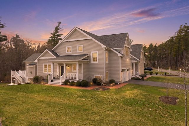 20 Split Rock Ln, Mattapoisett, MA 02739