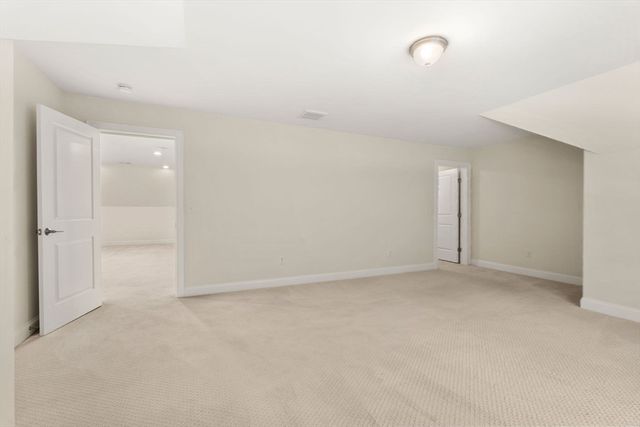20 Split Rock Ln, Mattapoisett, MA 02739